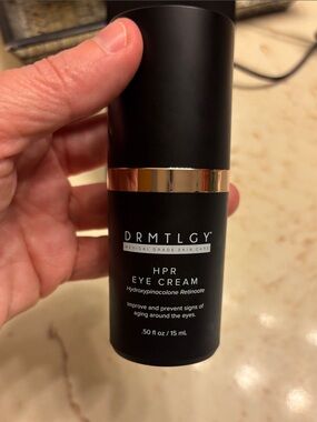 DRMTLGY HPR Eye Cream – Black with Gold Accent